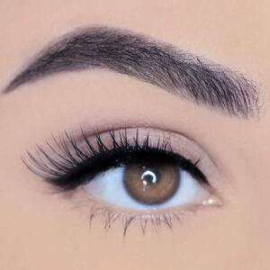 Cat Eye lash extension style